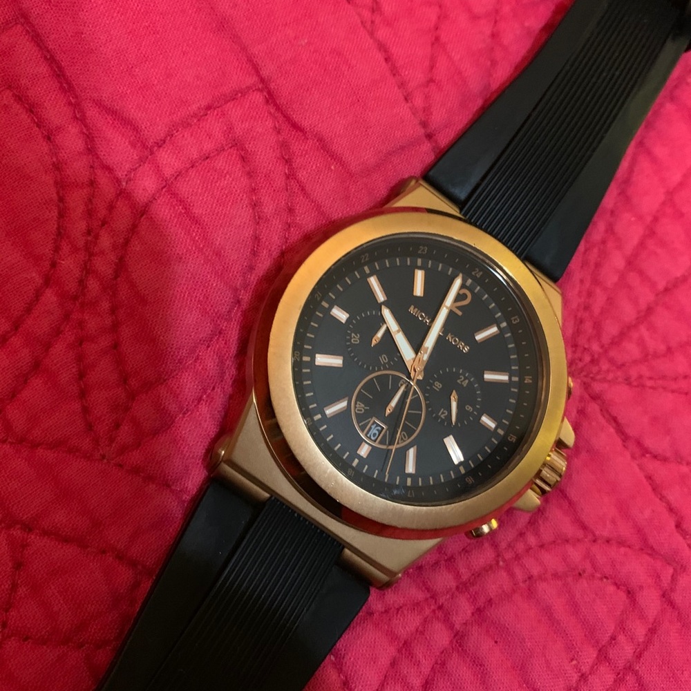Watch - Picture 3 of 3